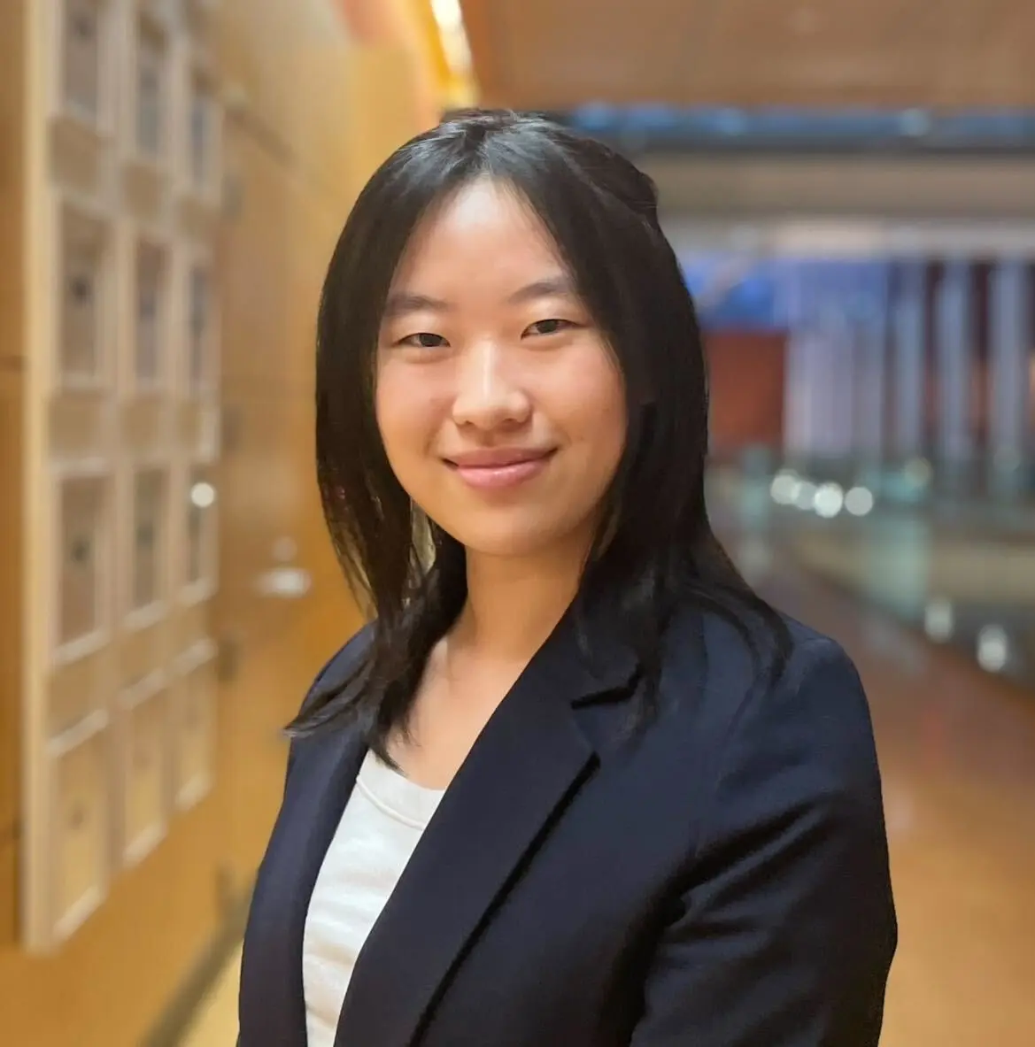 Emma Peng headshot