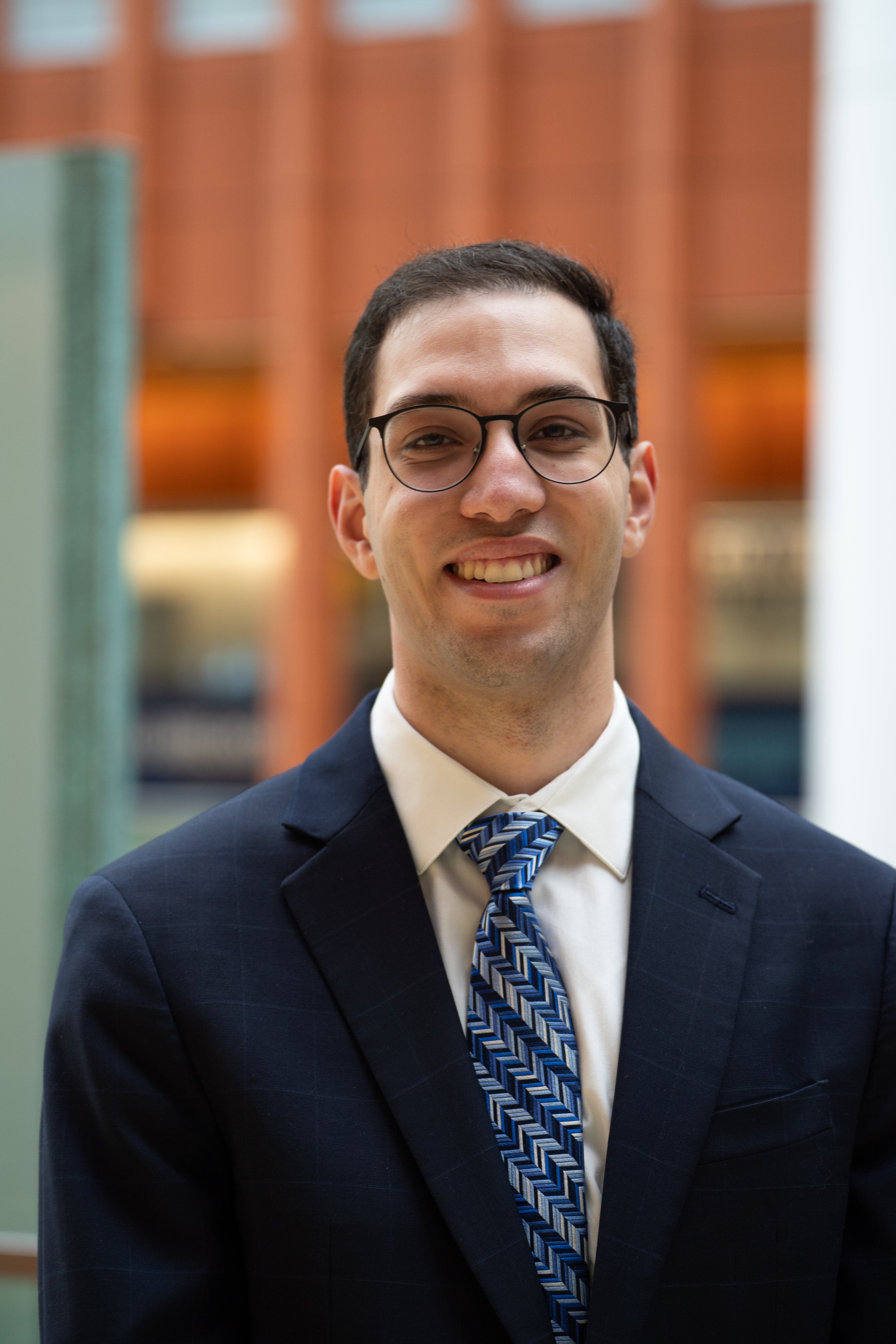 Cyrus Desai headshot